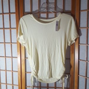 American Eagle Cropped butter yellow tshirt